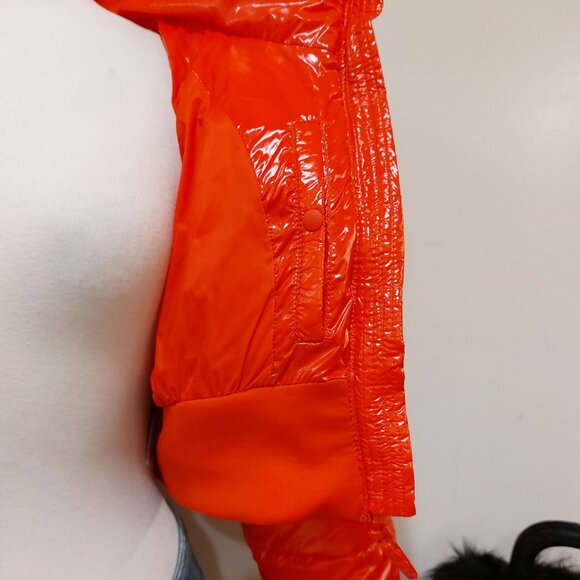 💥HOT ITEM💥ZARA Blogger Fav Quilted Cropped Puffer in Glossy Red - Picture 15 of 16